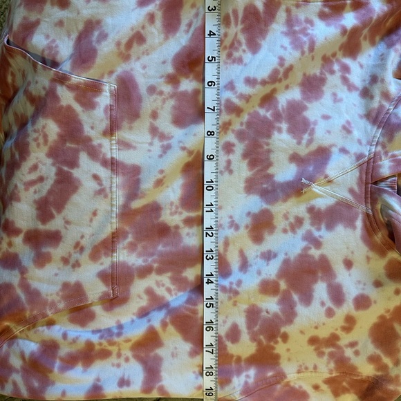 Lululemon Athletica All Yours size 6 Pink Tie-Dye Hoodie - Picture 5 of 8
